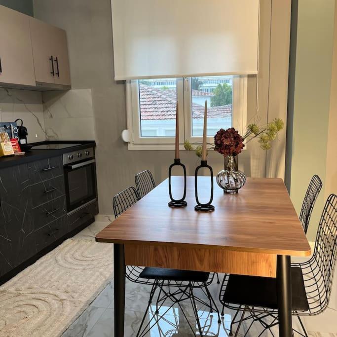Km Ethnikis Amynis A Apartment